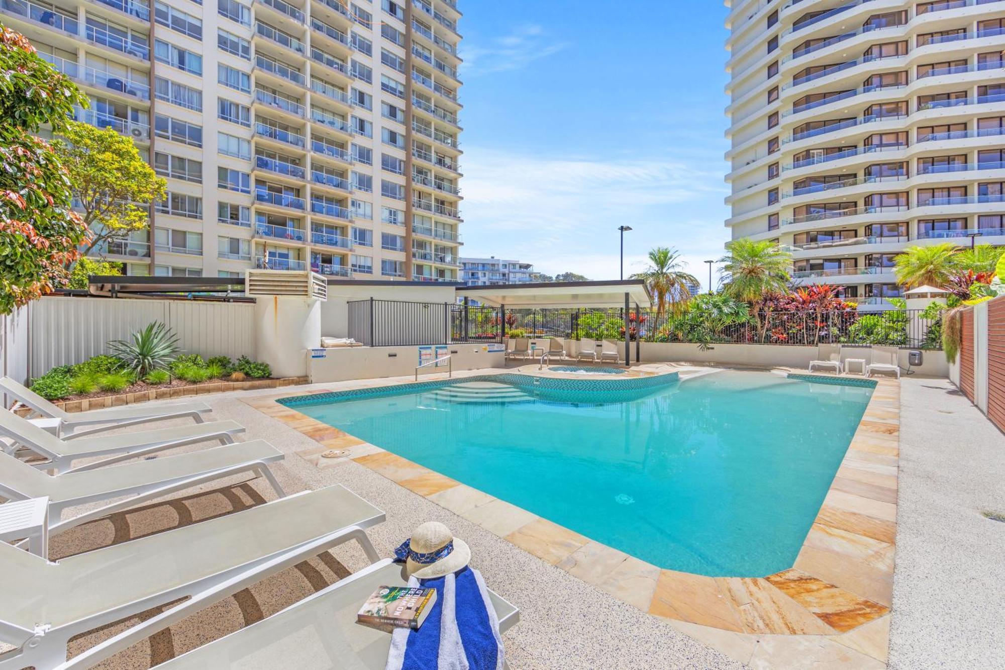 Burleigh Beach Tower Gold Coast Exterior foto